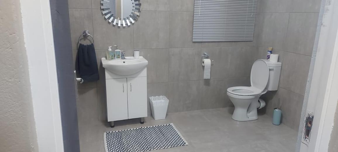 Tj Self-Catering Apartman Graaff-Reinet Kültér fotó