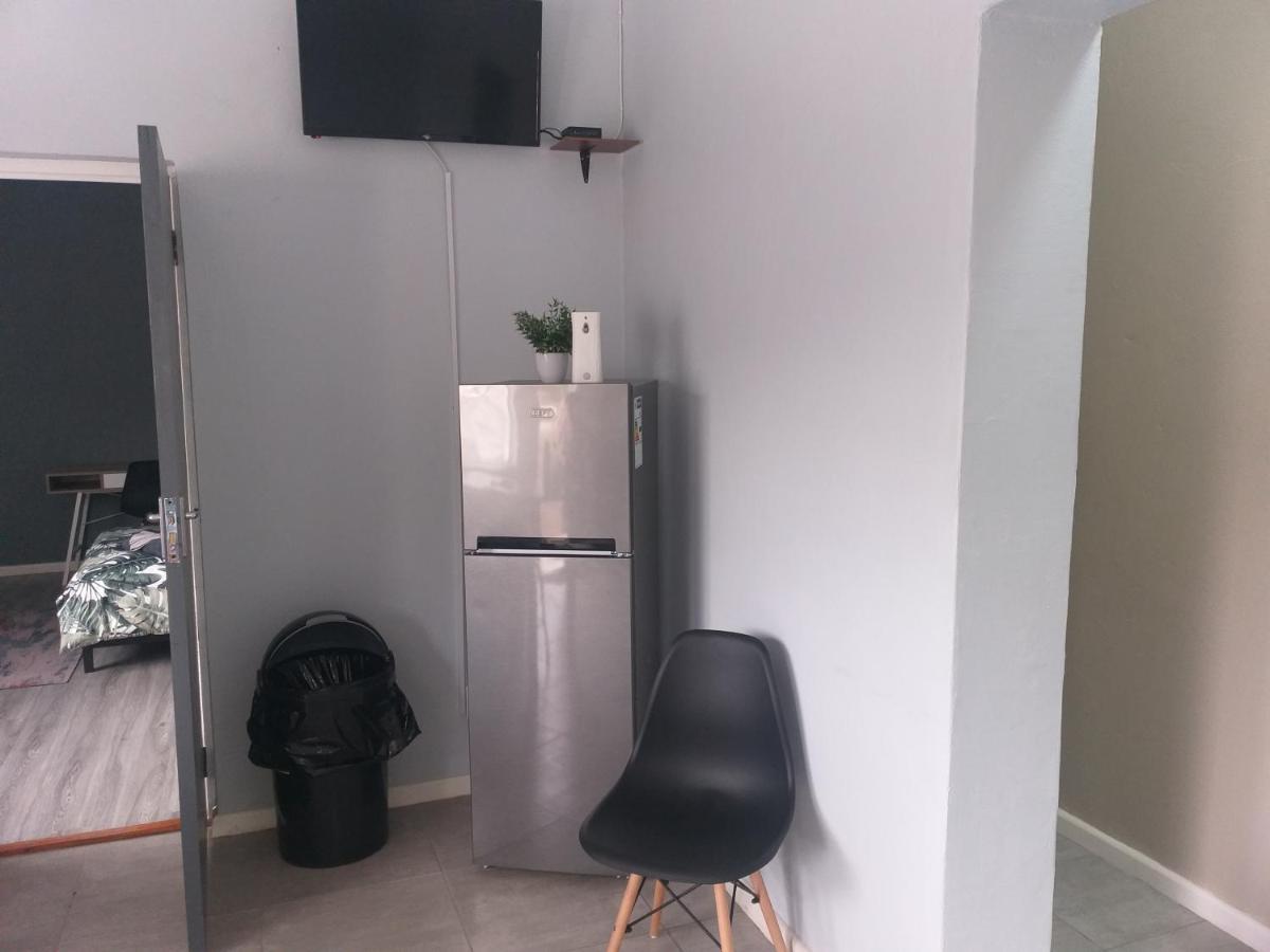 Tj Self-Catering Apartman Graaff-Reinet Kültér fotó