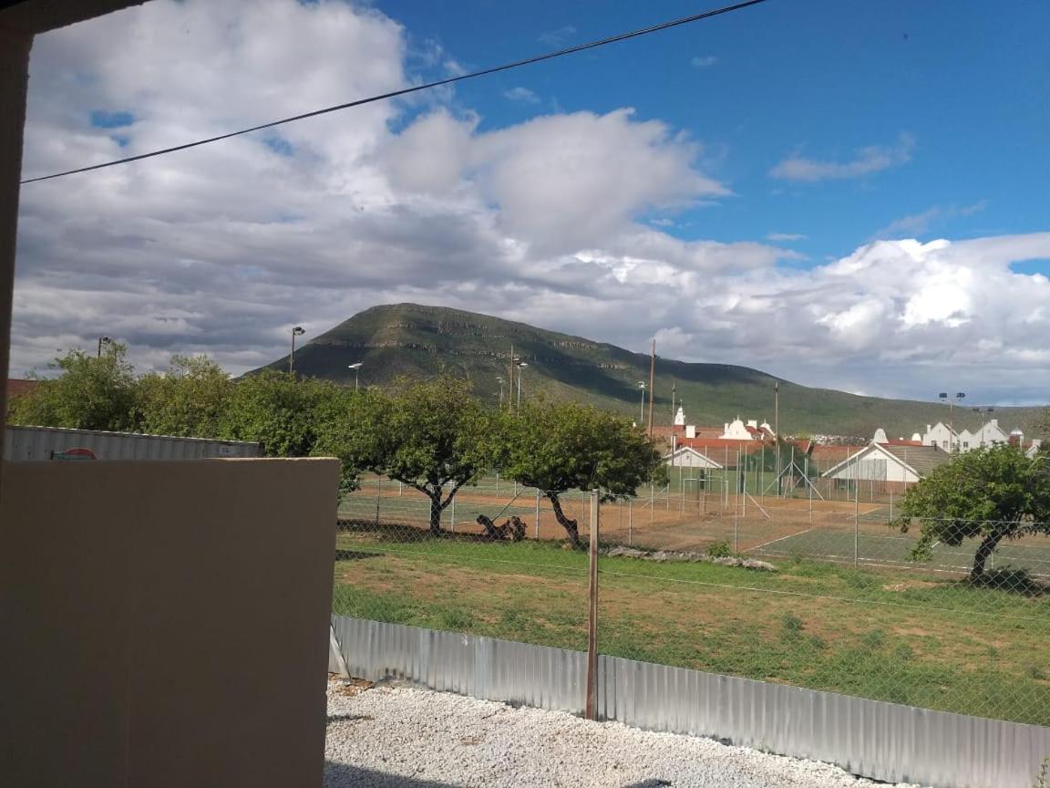 Tj Self-Catering Apartman Graaff-Reinet Szoba fotó