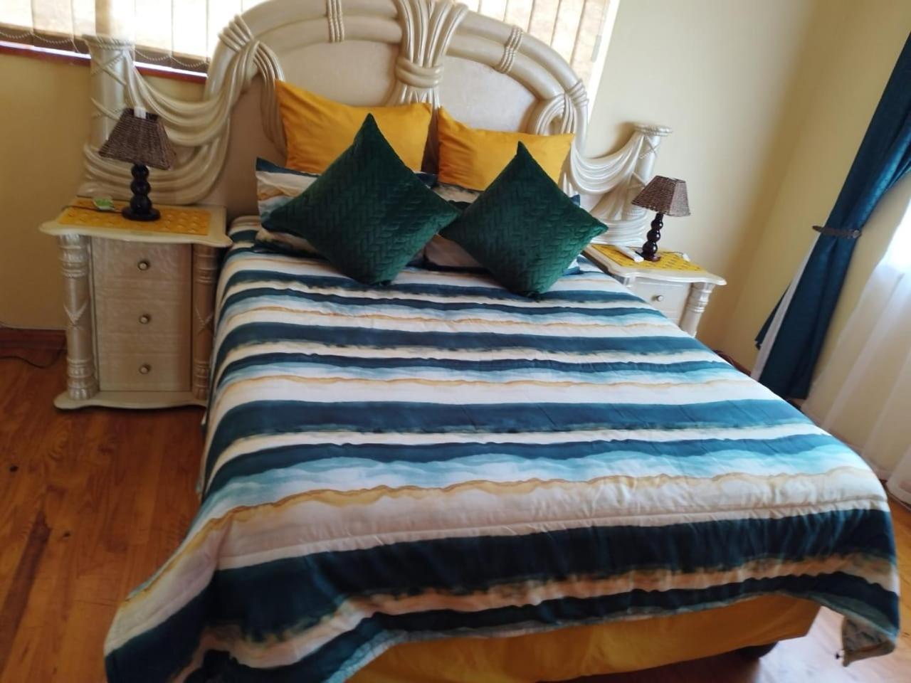 Tj Self-Catering Apartman Graaff-Reinet Szoba fotó