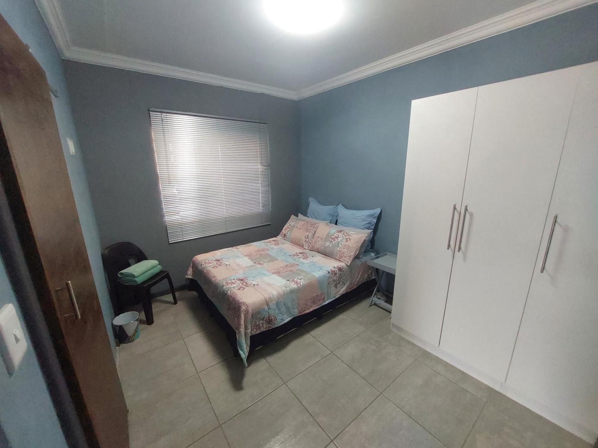 Tj Self-Catering Apartman Graaff-Reinet Szoba fotó